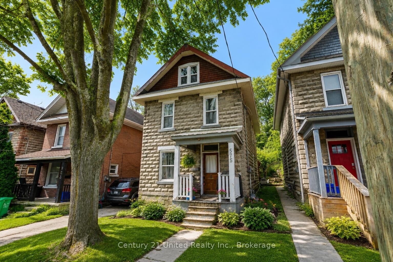 Property Photo:  575 Bethune Street  ON K9H 3Z7 