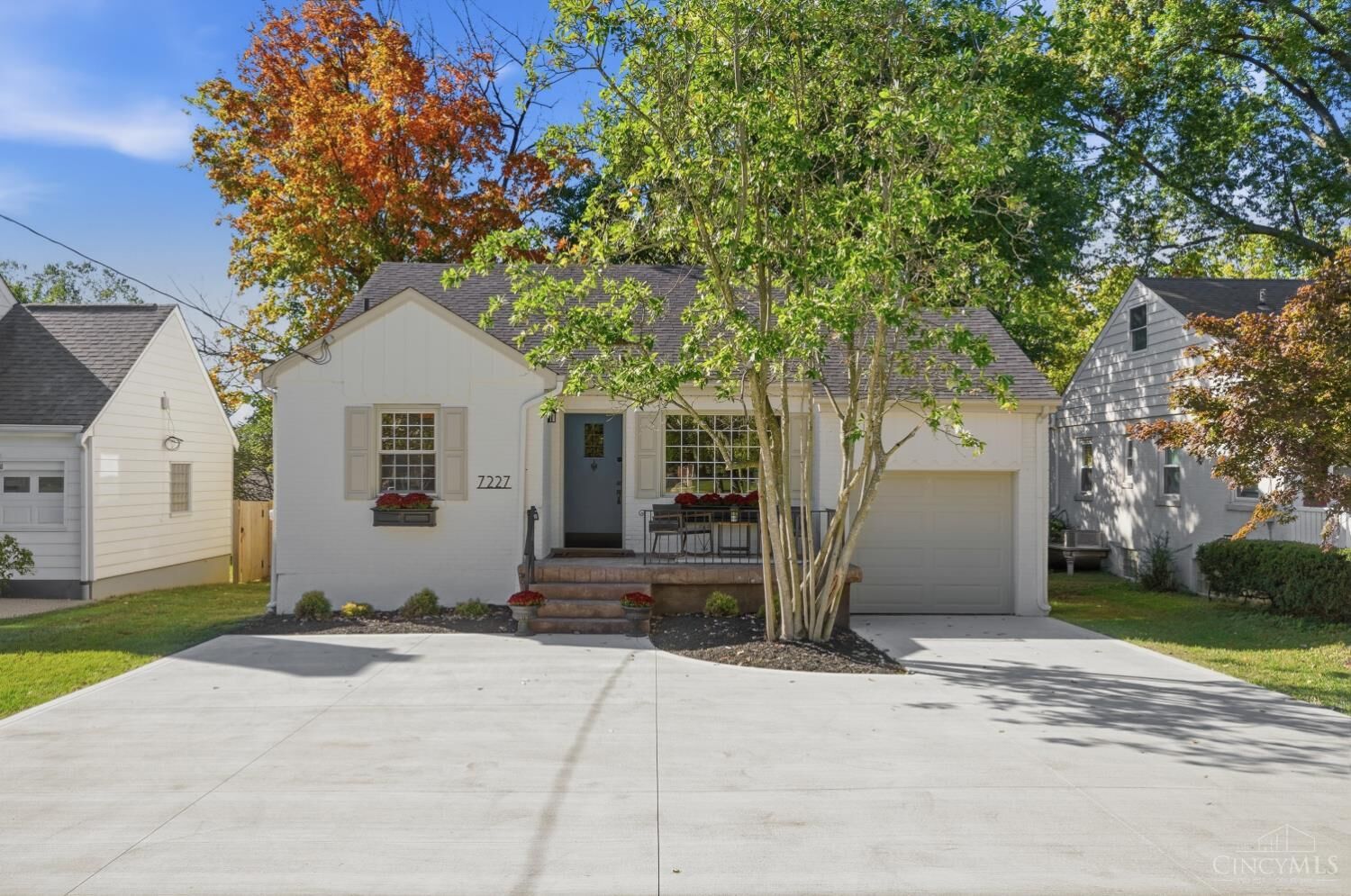 Property Photo: 7227 Hosbrook Road OH 45243