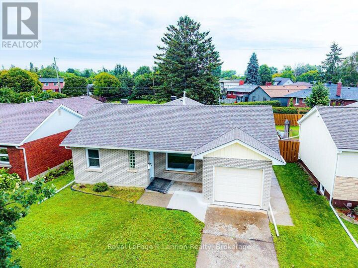 Property Photo:  356 Kingsway Avenue  ON P7E 2A5 
