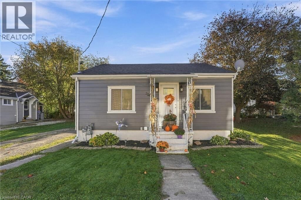 Property Photo:  334 North Davidson Avenue  ON N4W 3A6 
