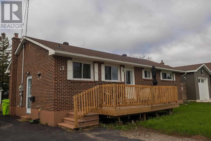Property Photo:  13 Pentagon Blvd  ON P6B 5H9 