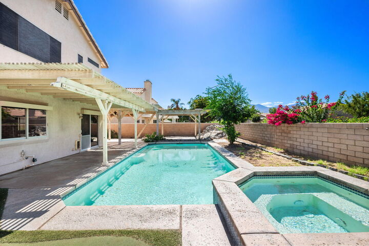 Property Photo: 46293 Willow Lane CA 92201
