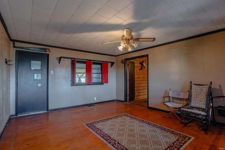 Property Photo: 356 E 150 South IN 47670