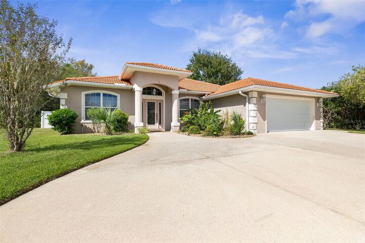 Property Photo: 18 Farson Lane FL 32137