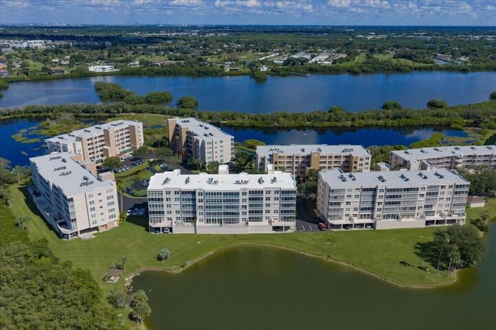 Property Photo:  6450 Shoreline Drive 9506  FL 33708 