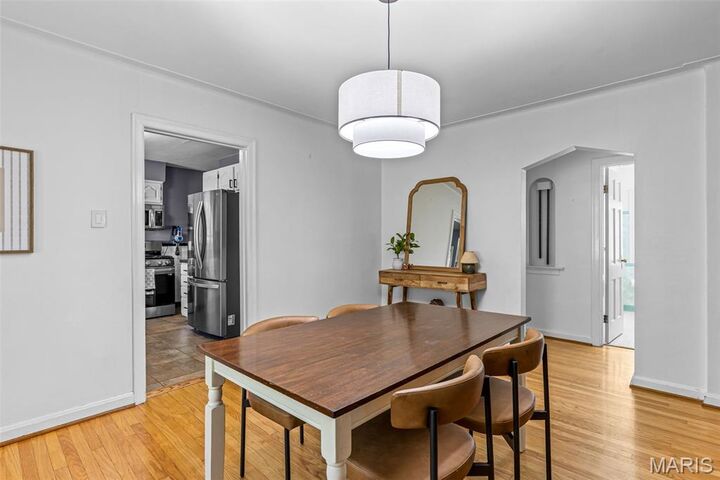 Property Photo: 7808 Garden Avenue MO 63119