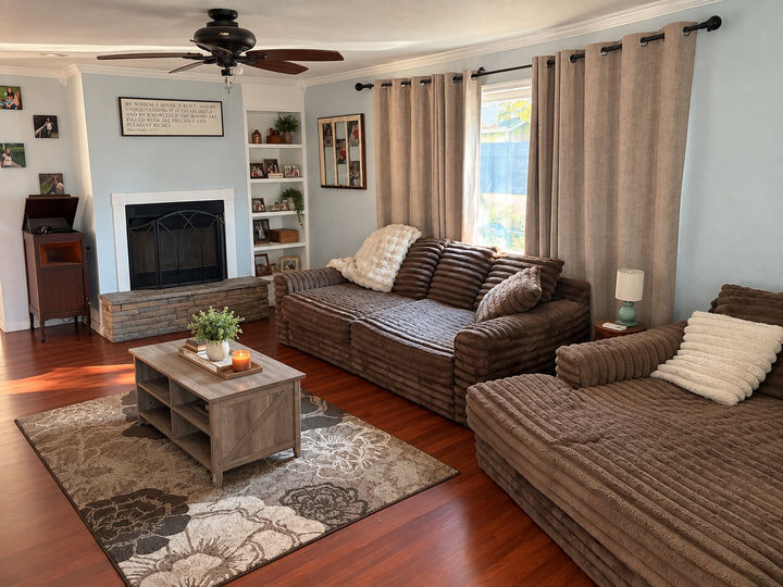 Property Photo:  417 W Washington Street  IL 61727 