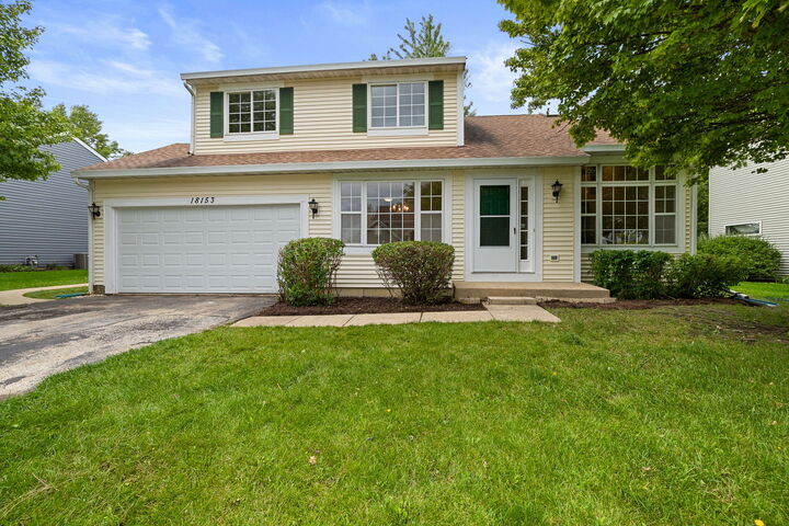 Property Photo: 18153 W Banbury Drive IL 60031