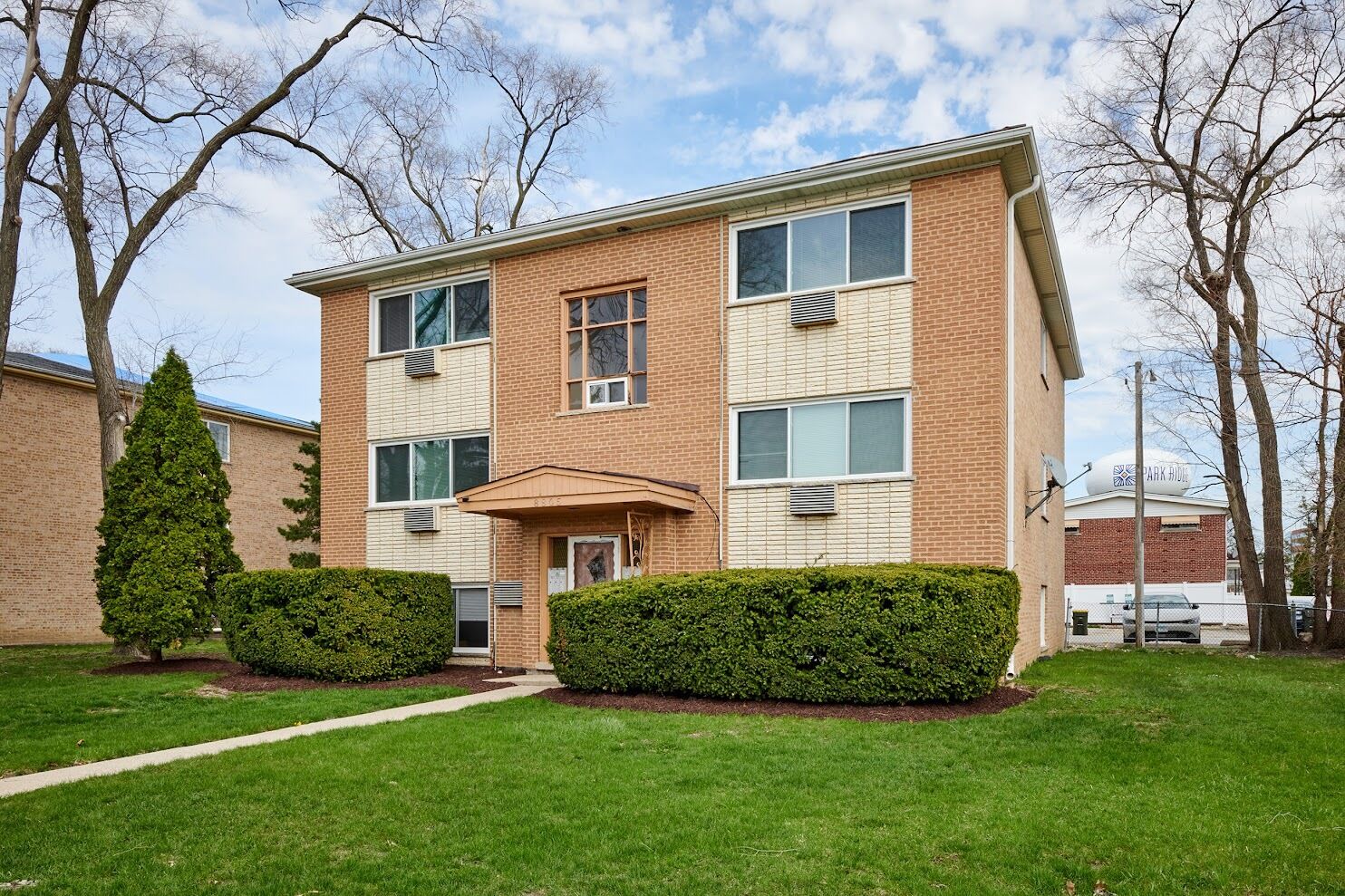 Property Photo:  8805 Dee Road 1N  IL 60016 