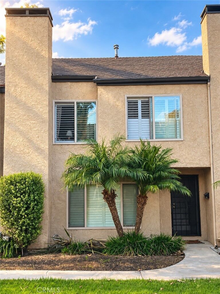 Property Photo:  15960 Prell Court  CA 92708 