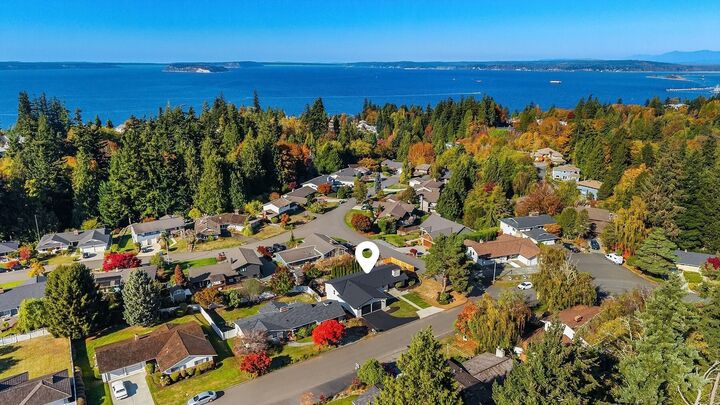 Property Photo:  4806  Glenhaven Drive  WA 98203 