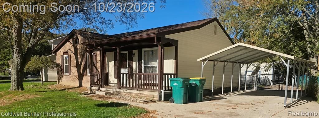 Property Photo:  5804 W Sunset Trail  MI 48197 