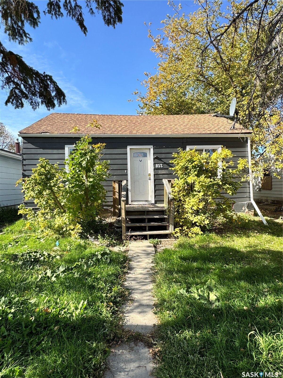 Property Photo:  852 Retallack Street  SK S4T 2G8 