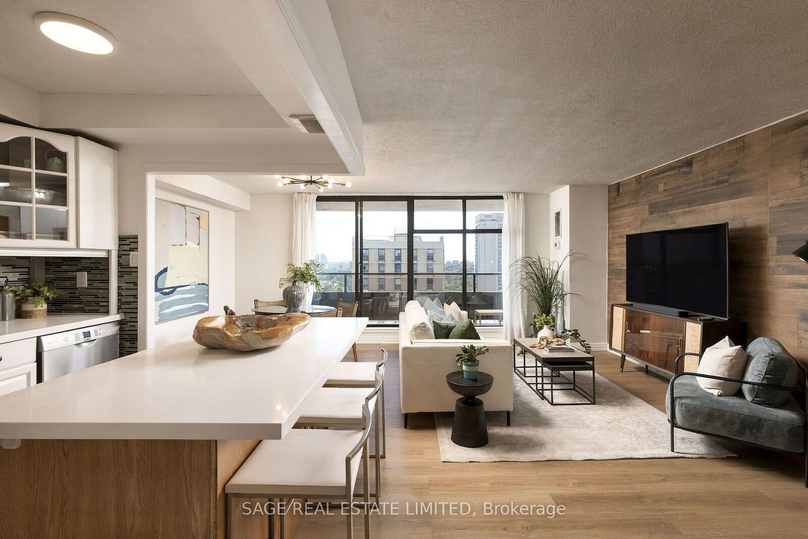 Photo de la propriété: 135 Marlee Avenue 1904 ON M6B 4C6