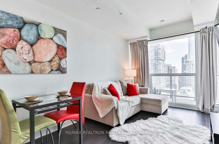 Property Photo:  290 Adelaide Street W 2509  ON M5V 0P3 