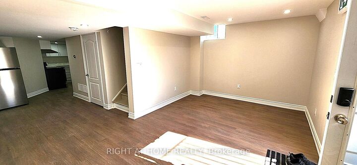 Property Photo:  184 Granite Ridge Trail  ON L8B 1Z1 