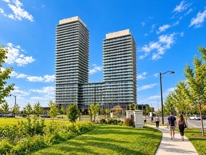 Property Photo:  15 Skyridge Drive 406  ON L6P 4S3 