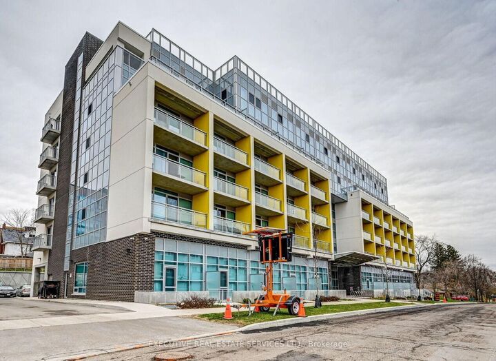 Property Photo:  257 Hemlock Street 509  ON N2L 3R4 