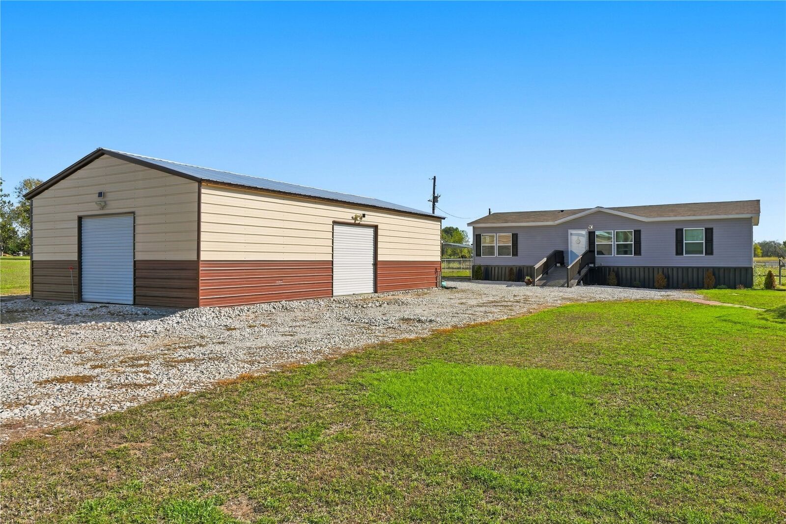 Property Photo: 16850 S 123rd Street OK 74470