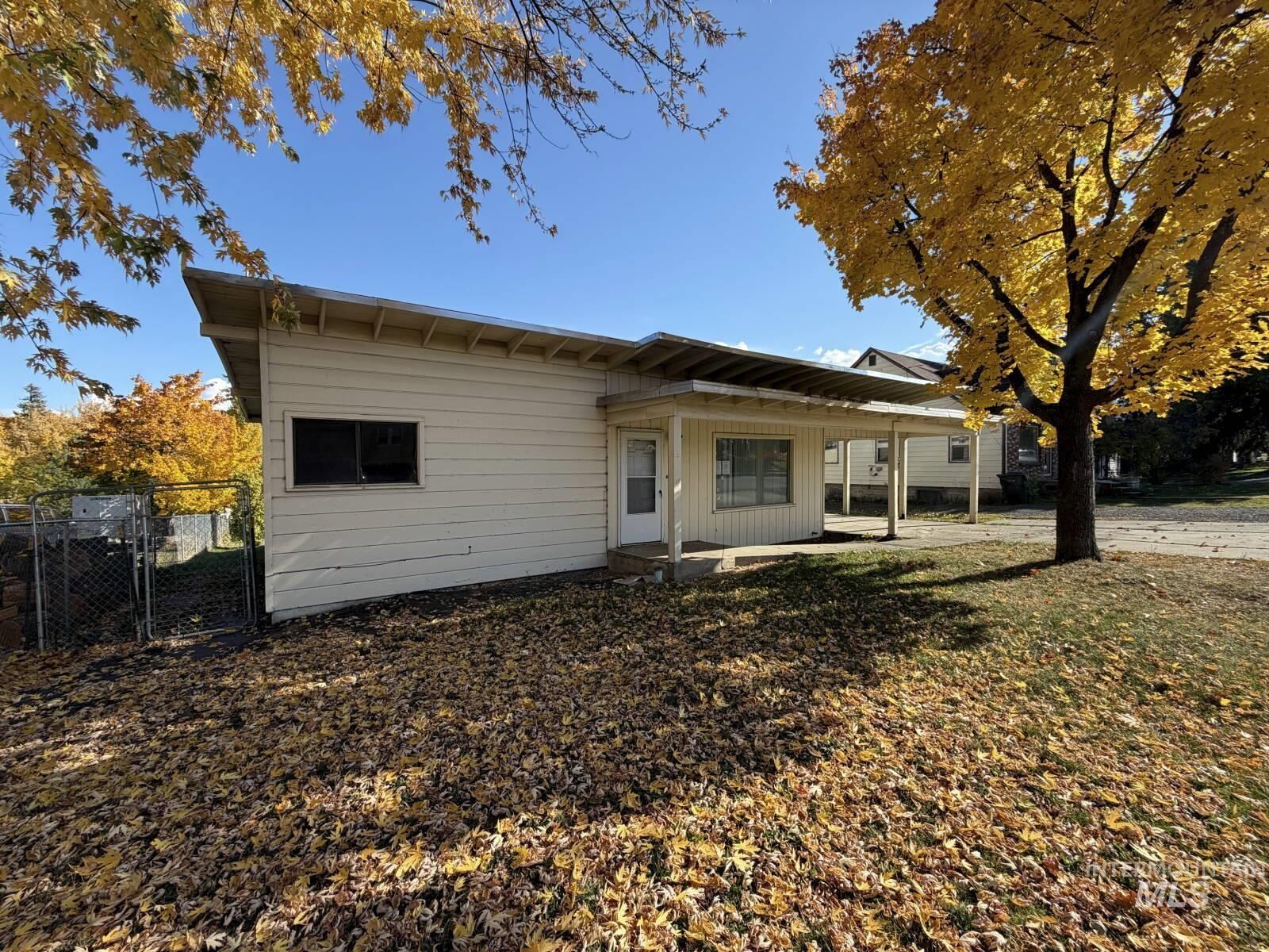 Property Photo: 815 S Idaho Ave ID 83501