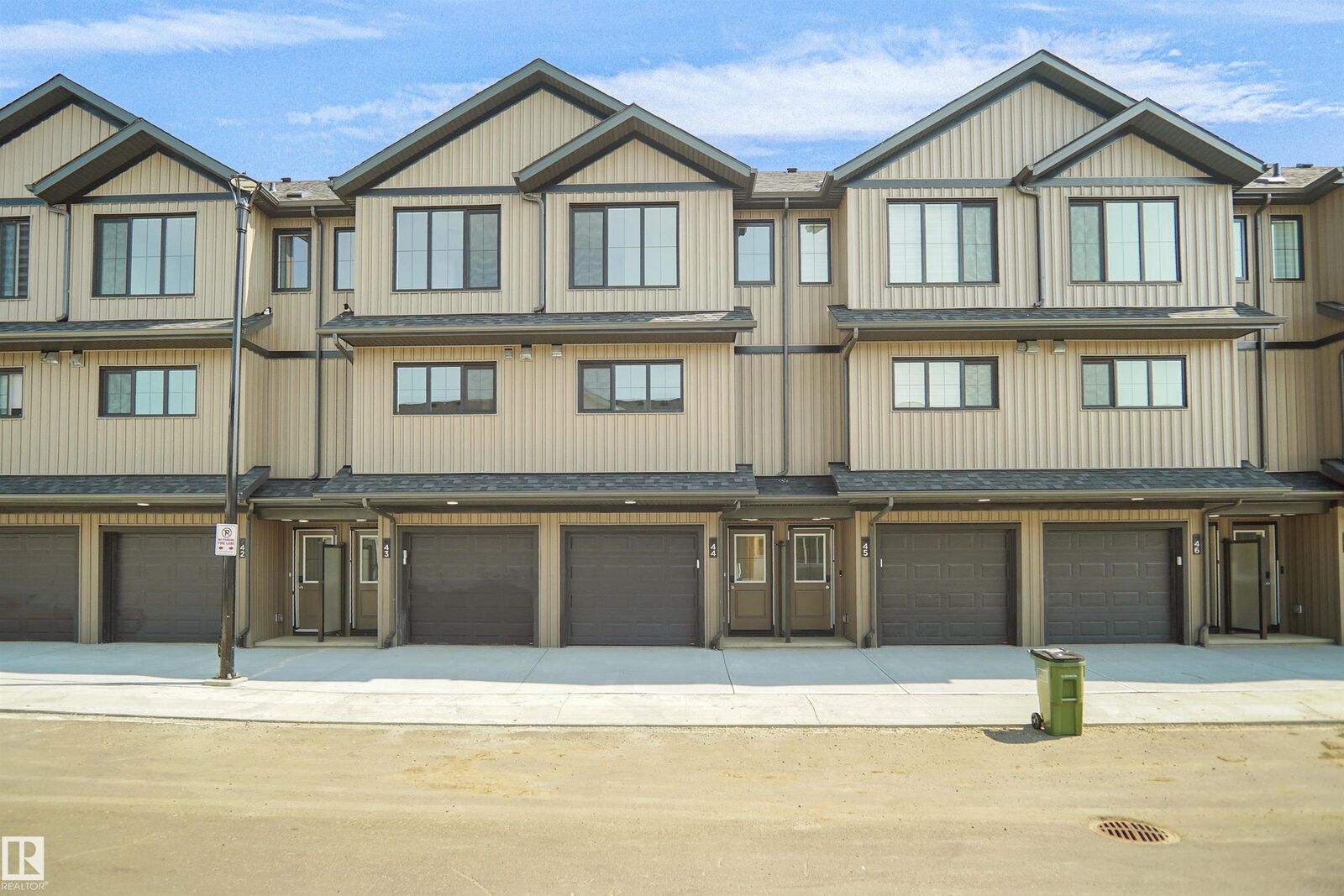 Property Photo:  1009 Cy Becker Road NW 49  AB T5Y 4B7 