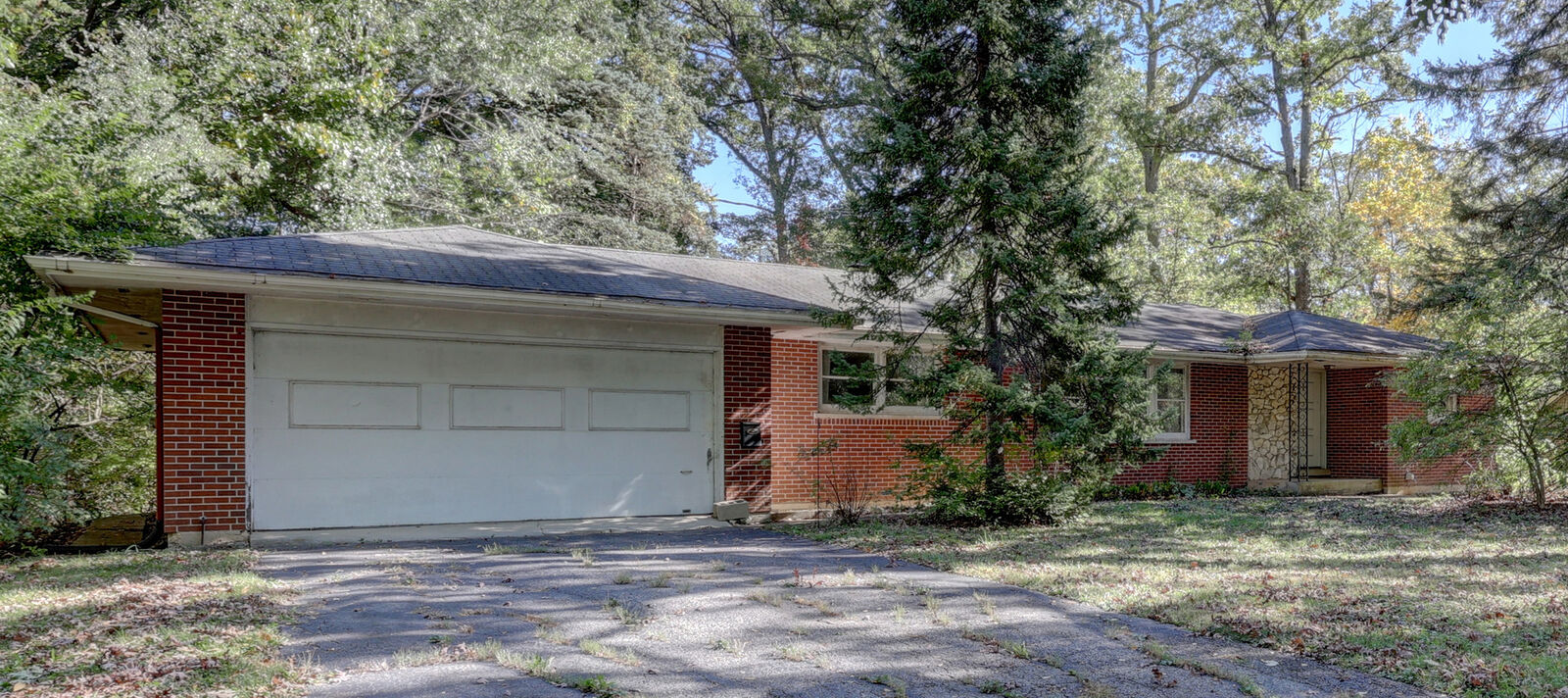 Property Photo:  5N341 Cuyahoga Terrace  IL 60103 