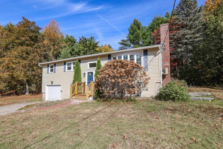 Property Photo:  36 Pine Crest Drive  NH 03045 