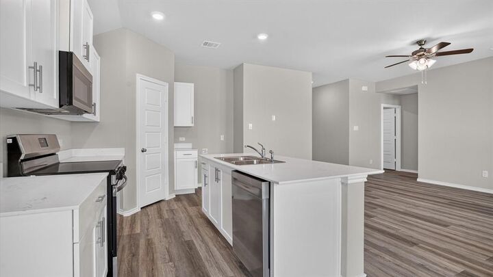 Property Photo:  10320 Cherrytree Lane  TX 76140 