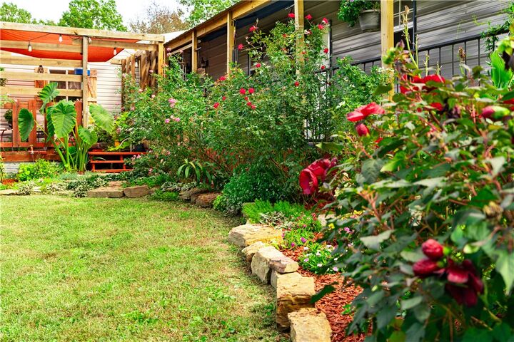 Property Photo: 814 S Hwy 127 AR 72776