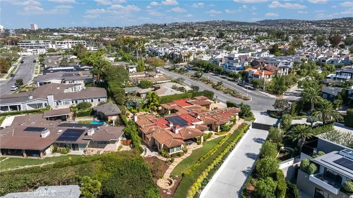 Property Photo:  417 Avocado  CA 92625 