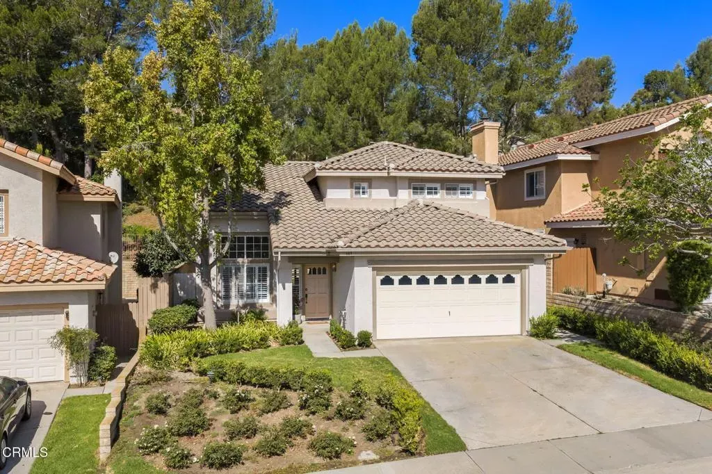 Property Photo:  669 Villa Adobe  CA 93012 