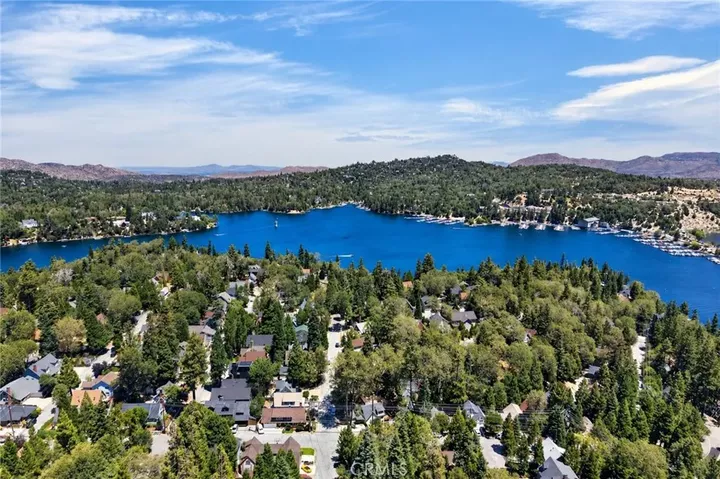 Property Photo:  362 Heliotrope  CA 92352 