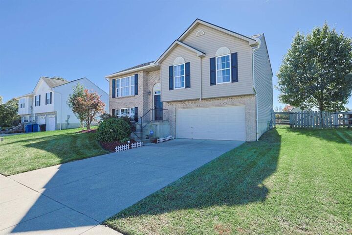 Property Photo: 2337 Pleasant Meadows Drive OH 45103