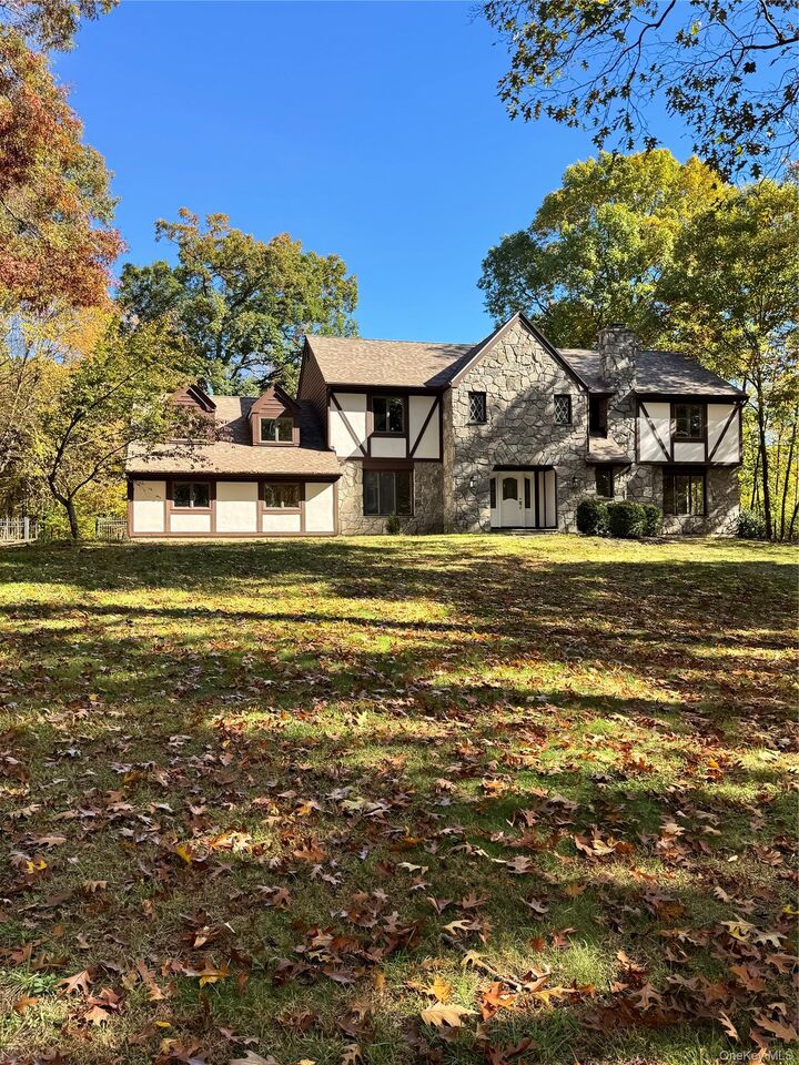 Property Photo:  57 Innsbruck Boulevard  NY 12533 