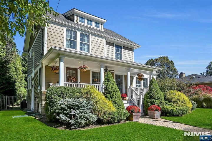 Property Photo:  734 Amaryllis Avenue  NJ 07649 