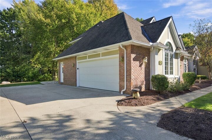 Property Photo:  517 Rockwood Court  OH 44012 