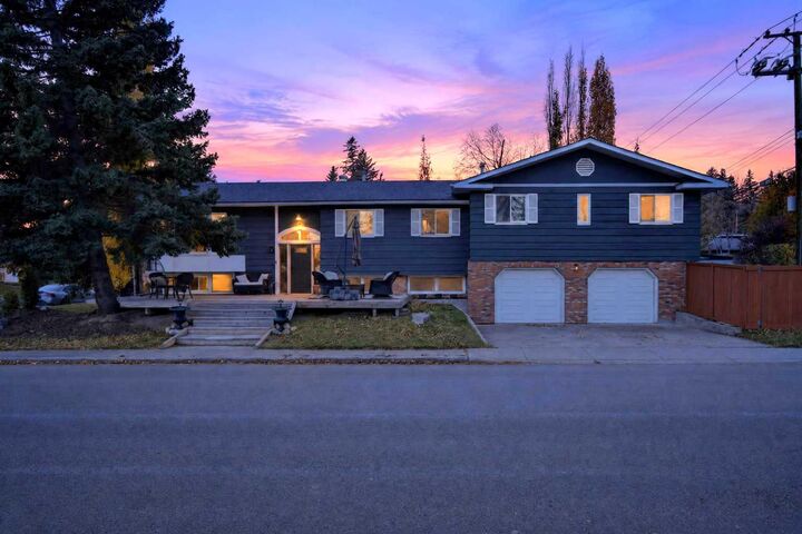 Property Photo:  1415 Lake Ontario Drive SE  AB T2J 4Y3 