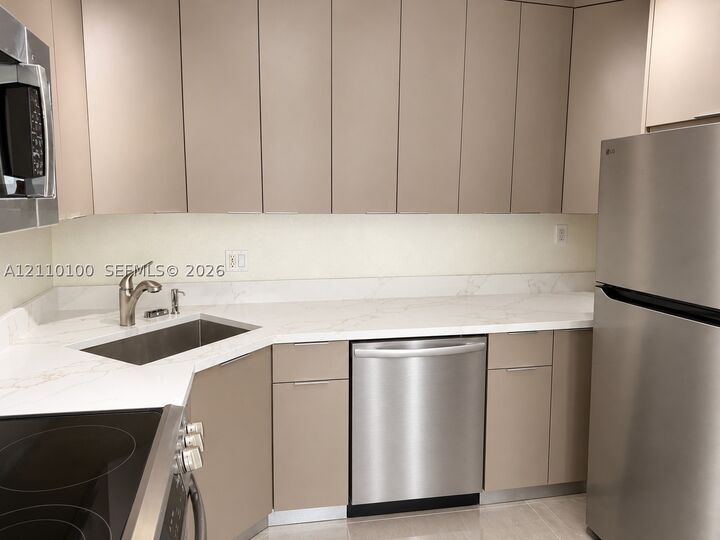 Property Photo:  2420 SE 17th Cswy 207C  FL 33316 
