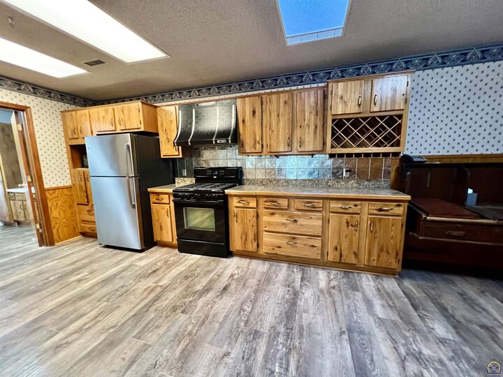 Property Photo:  9495 Deer Trail Rd  KS 66440 