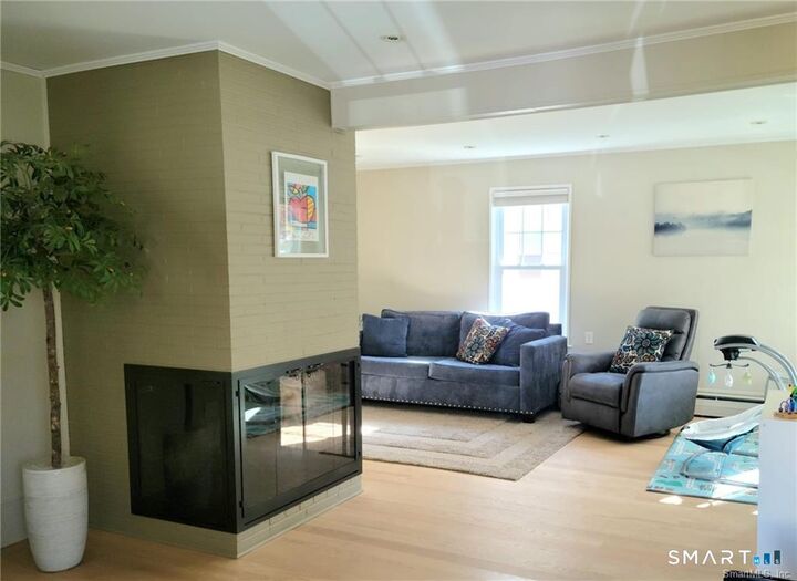 Property Photo:  534 Fern Street  CT 06107 