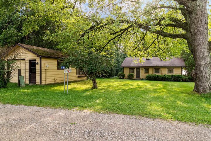 Property Photo:  77183 Bayfield Highlands Drive  ON N0M 1G0 