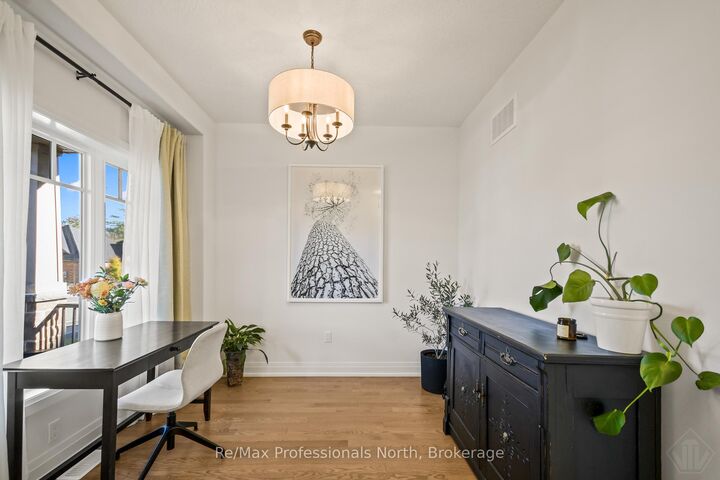 Property Photo:  35 Woodstream Drive  ON P1H 0B7 