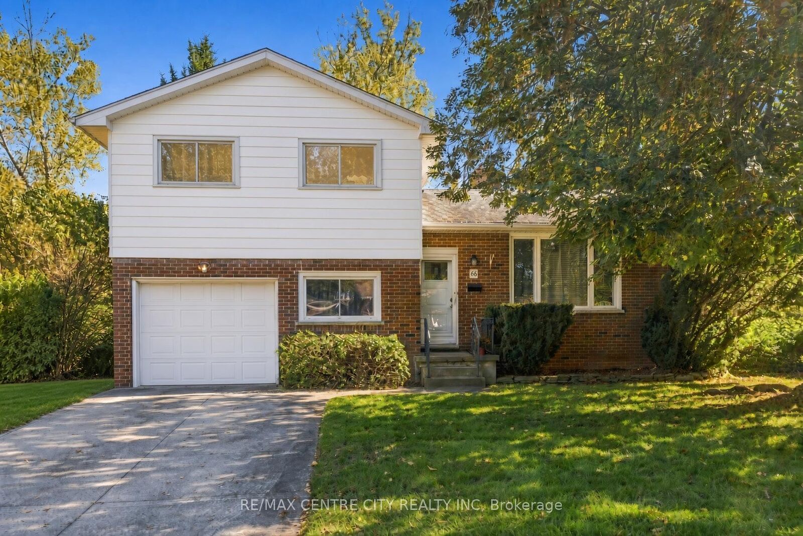 Property Photo: 66 Eldorado Avenue ON N5W 1S5