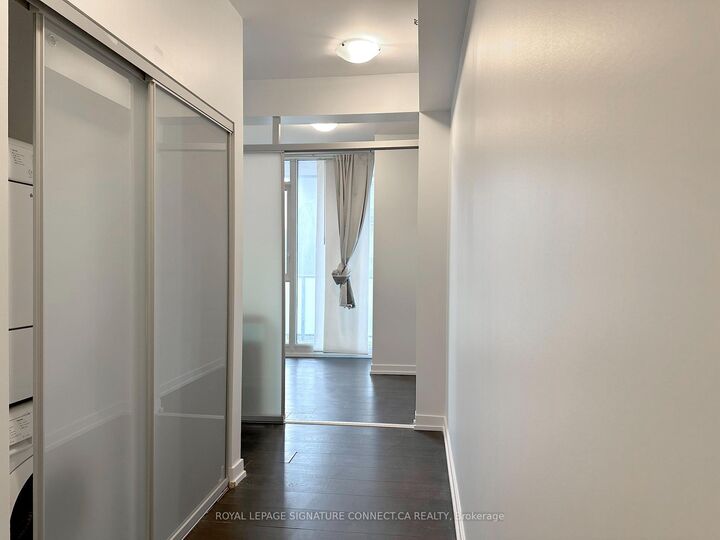 Property Photo:  426 University Avenue 1108  ON M5G 1S9 