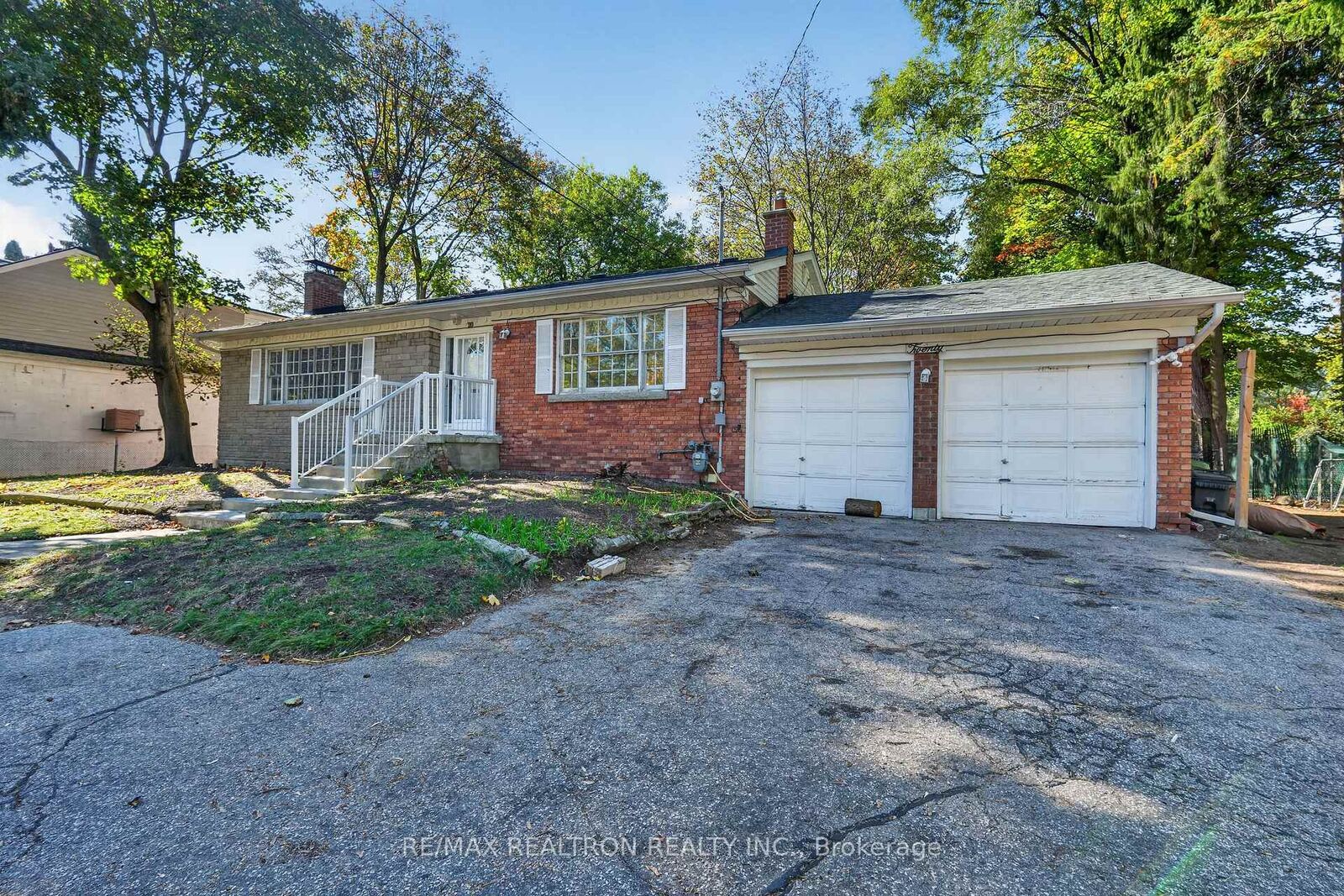 Property Photo:  20 West Hill Drive Basement  ON M1E 3T5 
