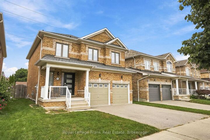 Property Photo:  10 Oceanpearl Crescent  ON L1N 0C2 