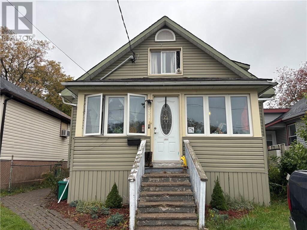 Property Photo:  531 Tedmen Ave Unit# 1  ON P3C 5B1 