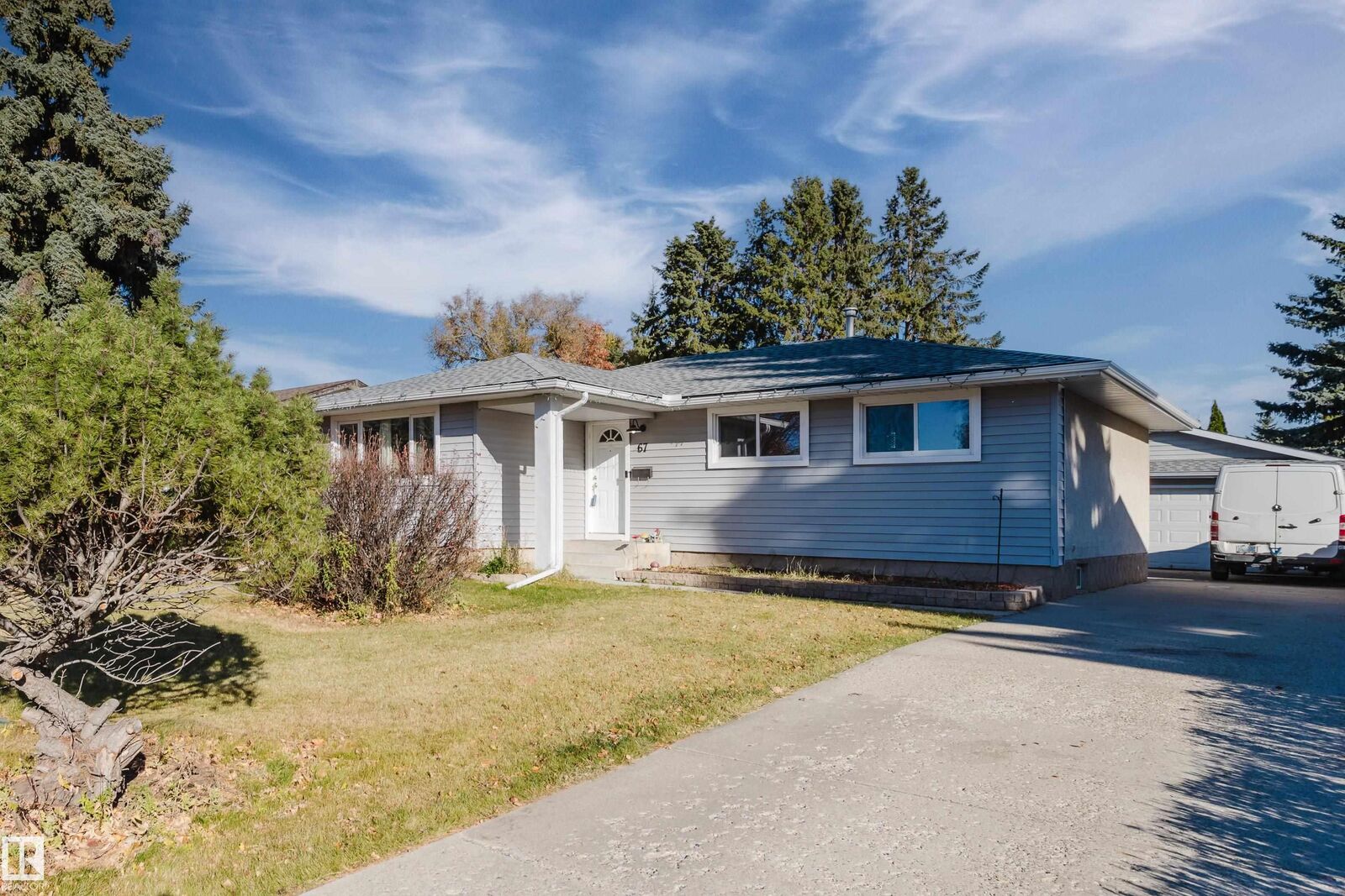Property Photo:  67 Starling Drive  AB T8A 0A6 