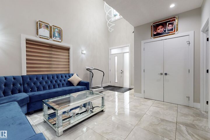 Property Photo:  2617 21A Avenue NW  AB T6T 0Y5 