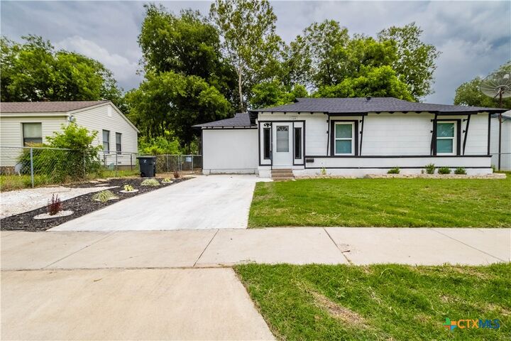 Property Photo:  1108 Alexander Street  TX 76541 